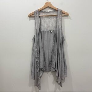 NWOT POL Boho Lace Sleeveless Open Draped Gray Vest Sz Small